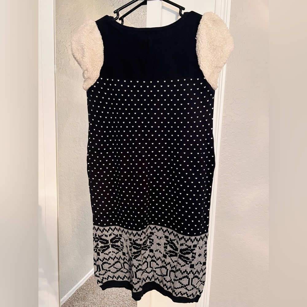 Top - Picture 3 of 4